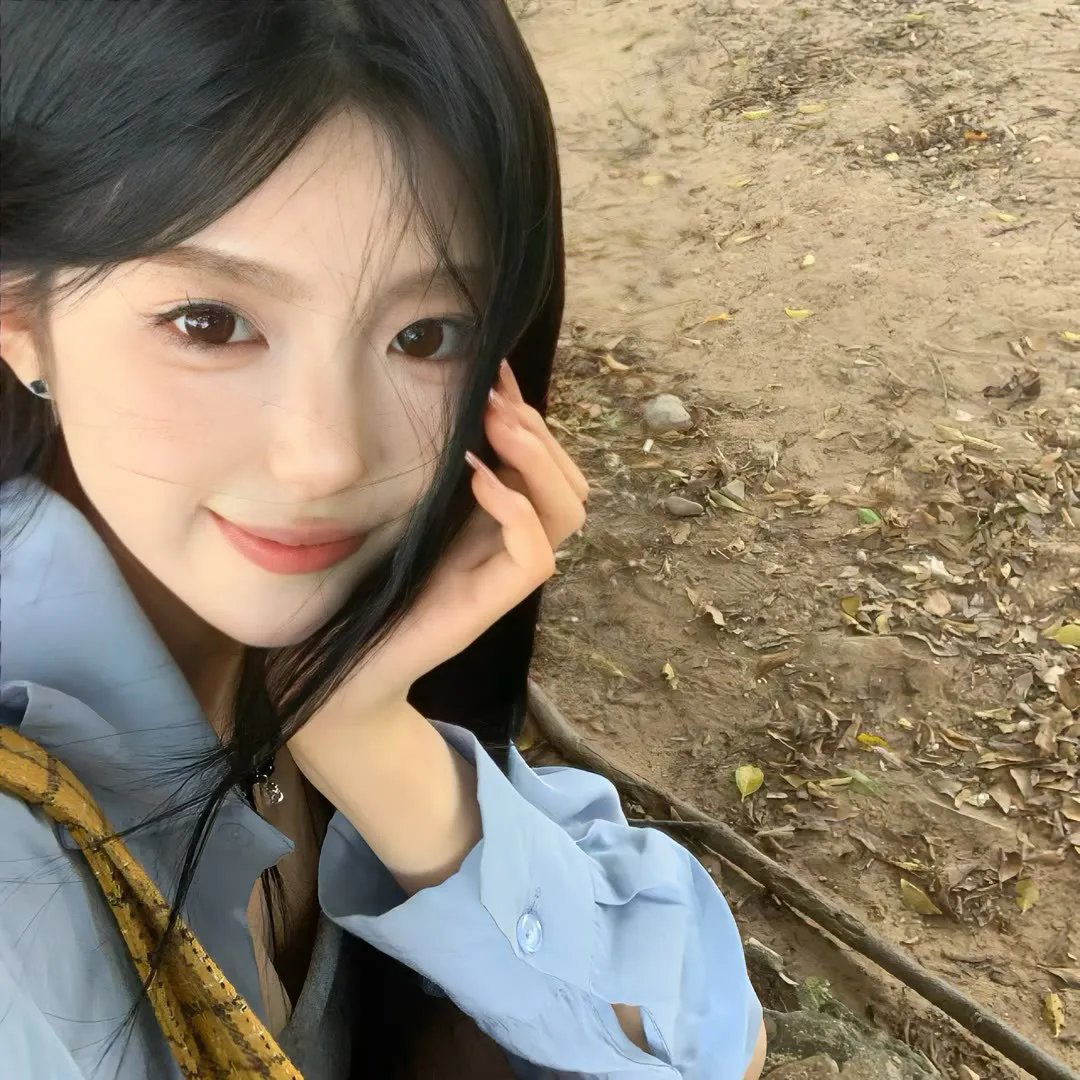 村主任和他的女友